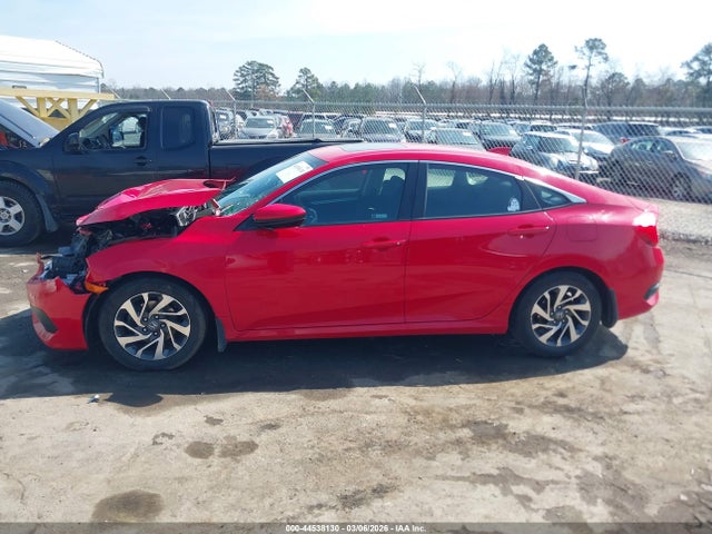 Honda CIVIC EX 2018 2HGFC2F78JH567928 Image 14