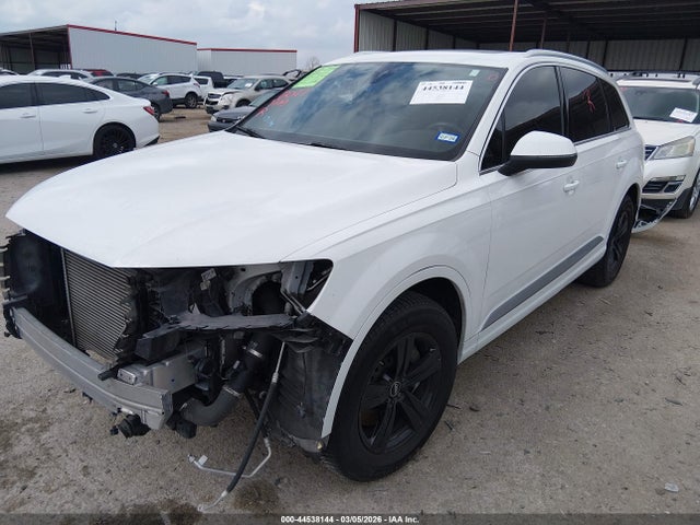 44538144 :رقم المزاد ، WA1AHAF70KD025560 vin ، 2019 Audi Q7 45 Premium/45 Se Premium مزاد بيع