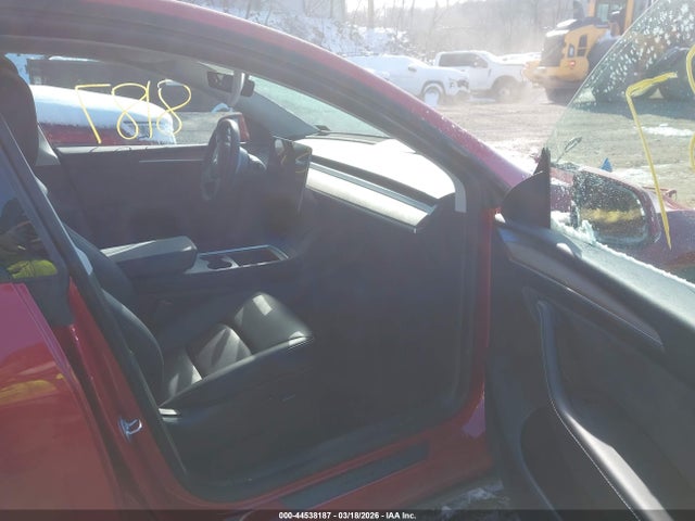 2023 TESLA MODEL Y 7SAYGAEEXPF584981 Photo 4