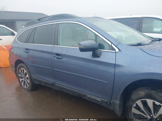 Auction sale of the 2017 Subaru Outback 2.5i Limited, vin: 4S4BSAKC9H3284136, lot number: 44538194