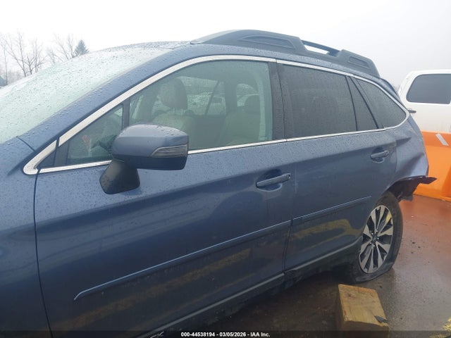 Auction sale of the 2017 Subaru Outback 2.5i Limited, vin: 4S4BSAKC9H3284136, lot number: 44538194