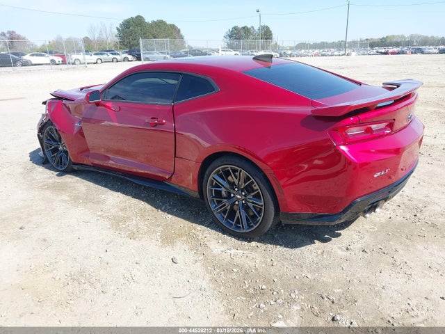 2018 CHEVROLET CAMARO 1G1FK1R64J0150379 Photo 2