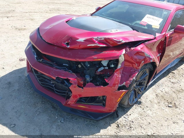 2018 CHEVROLET CAMARO 1G1FK1R64J0150379 Photo 5