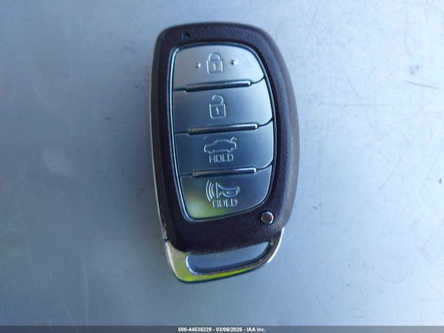 Hyundai Elantra Value Edition 2019 5NPD84LF2KH443726 Image 11
