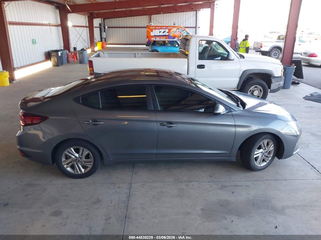 Hyundai Elantra Value Edition 2019 5NPD84LF2KH443726 Image 13