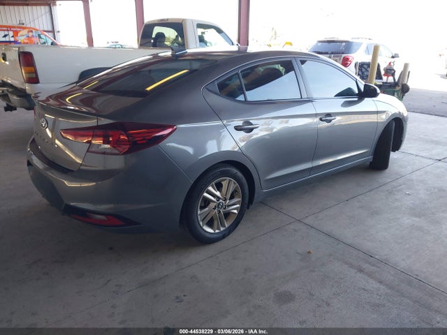 Hyundai Elantra Value Edition 2019 5NPD84LF2KH443726 Image 4