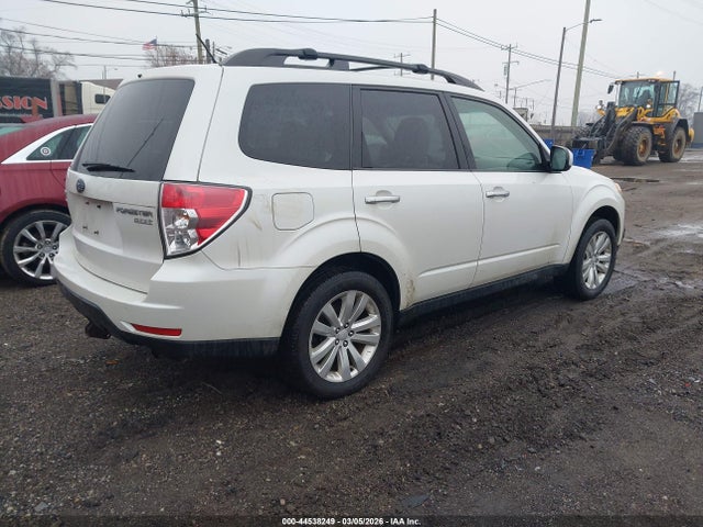 44538249 :رقم المزاد ، JF2SHADC3DH441089 vin ، 2013 Subaru Forester 2.5x Premium مزاد بيع