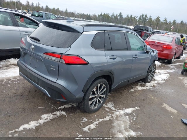 Toyota Corolla Cross Xle 2022 7MUDAABGXNV013623 Image 4