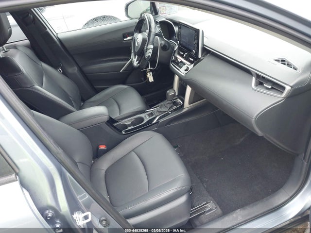 Toyota Corolla Cross Xle 2022 7MUDAABGXNV013623 Image 5