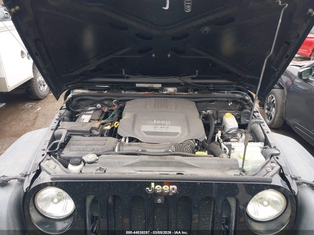 44538287 :رقم المزاد ، 1C4BJWDG1DL530935 vin ، 2013 Jeep Wrangler Unlimited Sport مزاد بيع