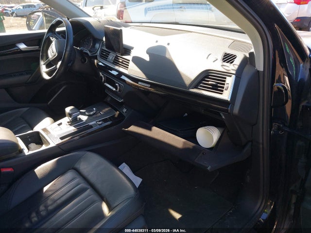 2019 AUDI Q5 WA1ANAFY7K2066460 Photo 4