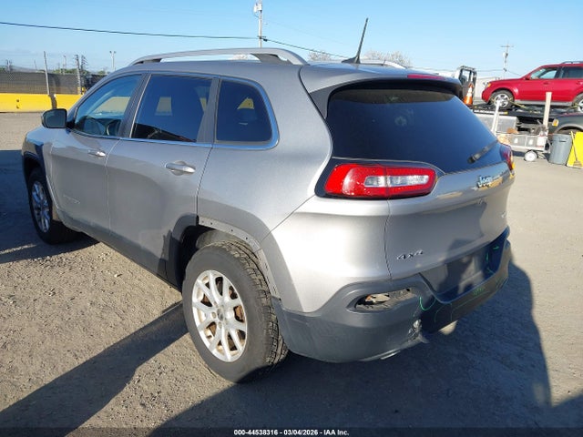 1C4PJMCB9GW311160 Jeep Cherokee Latitude