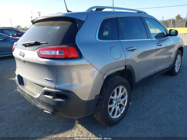 1C4PJMCB9GW311160 Jeep Cherokee Latitude