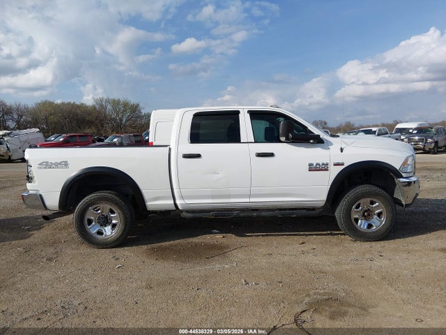 44538329 :رقم المزاد ، 3C6UR5CJ3JG257182 vin ، 2018 Ram 2500 Tradesman  4x4 6'4 Box مزاد بيع