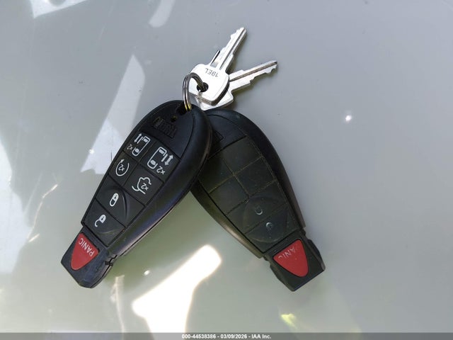 44538386 :رقم المزاد ، 2C4RDGEG8DR561326 vin ، 2013 Dodge Grand Caravan R/t مزاد بيع