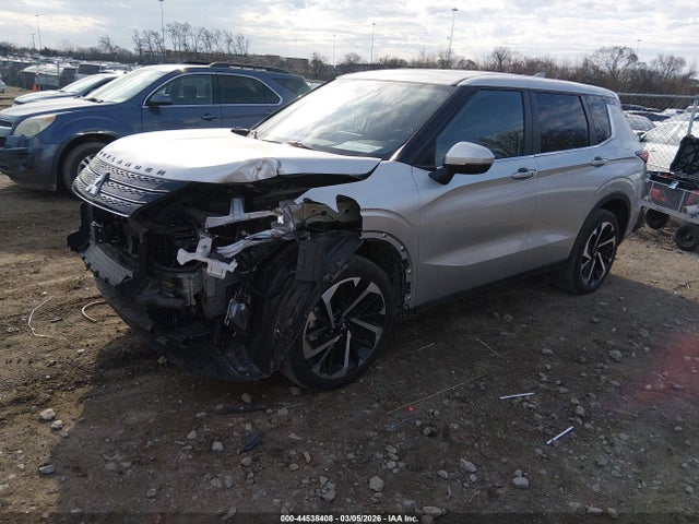 2024 Mitsubishi Outlander Se 2.5 2wd/se Black Edition S-awc/se Black Edition W/pano Roof S-awc მანქანა იყიდება აუქციონზე, vin: JA4J3VA81RZ055797, აუქციონის ნომერი: 44538408