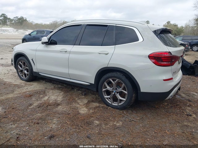 2021 BMW X3 5UXTY3C0XM9H80160 Photo 2