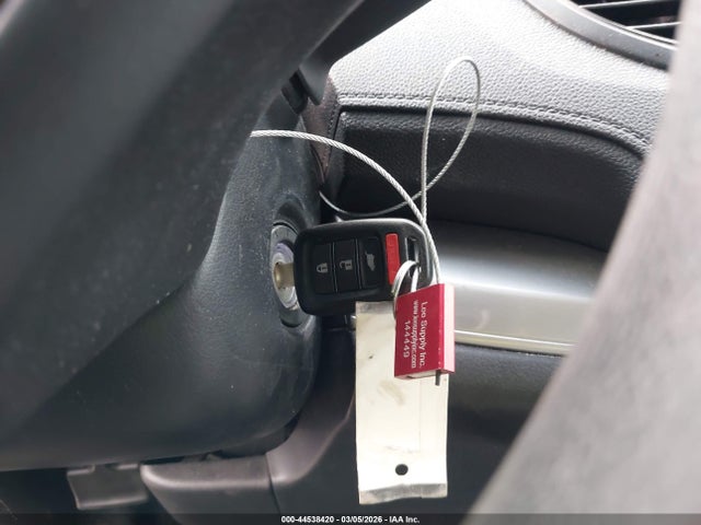 44538420 :رقم المزاد ، 2HKRM3H33FH553104 vin ، 2015 Honda Cr-v Lx مزاد بيع