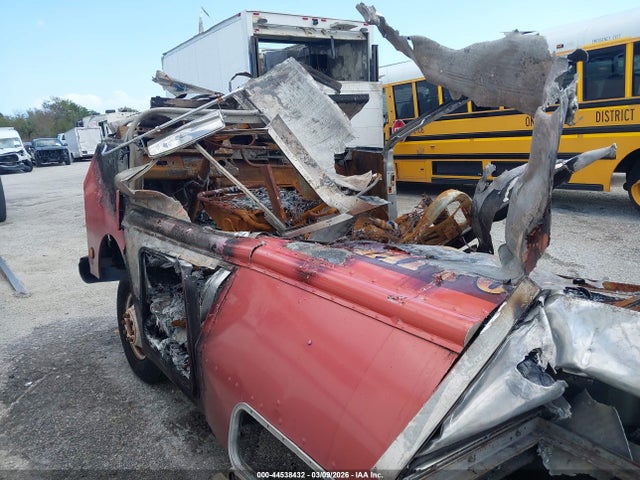 44538432 :رقم المزاد ، 1GCHP32M7F3342214 vin ، 1985 Chevrolet P30 مزاد بيع