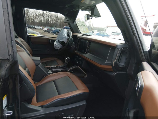 Продажа на аукционе авто 2024 Ford Bronco Outer Banks, vin: 1FMDE8BH6RLA43186, номер лота: 44538447