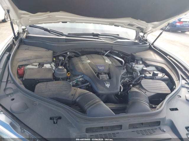 2017 MASERATI LEVANTE ZN661YUA6HX225811 Photo 9