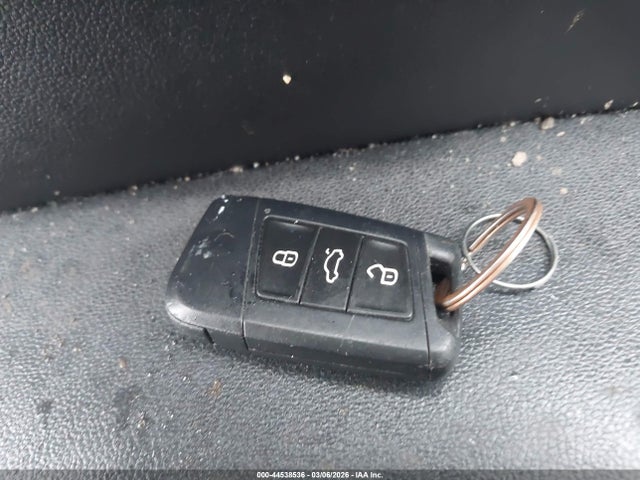 Продажа на аукционе авто 2018 Volkswagen Atlas 3.6l V6 Se, vin: 1V2KR2CA3JC523784, номер лота: 44538536