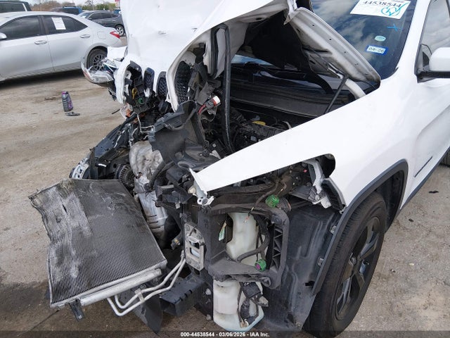 Продаж на аукціоні авто 2018 Jeep Cherokee Latitude Fwd, vin: 1C4PJLCB3JD538633, номер лоту: 44538544