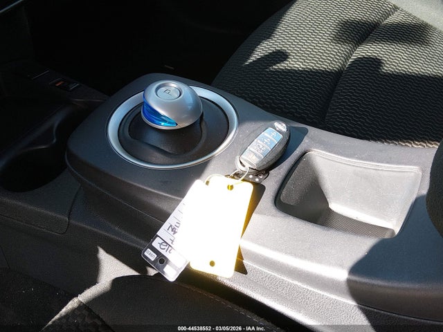 1N4BZ0CP4HC300373 Nissan LEAF S