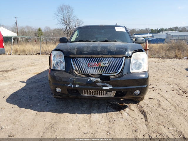 44538558 :رقم المزاد ، 1GKFK63858J209009 vin ، 2008 Gmc Yukon Denali مزاد بيع