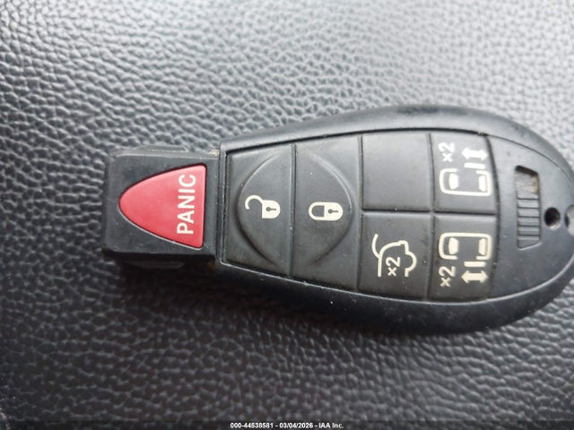 Продажа на аукционе авто 2014 Chrysler Town & Country Touring, vin: 2C4RC1BG7ER165961, номер лота: 44538581