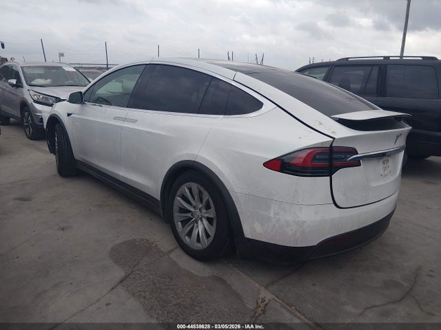 2020 TESLA MODEL X 5YJXCBE21LF250770 Photo 2