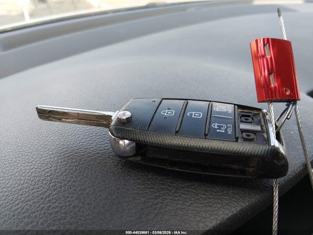 KIA SEDONA LX 2016 KNDMB5C14G6087275 Image 11