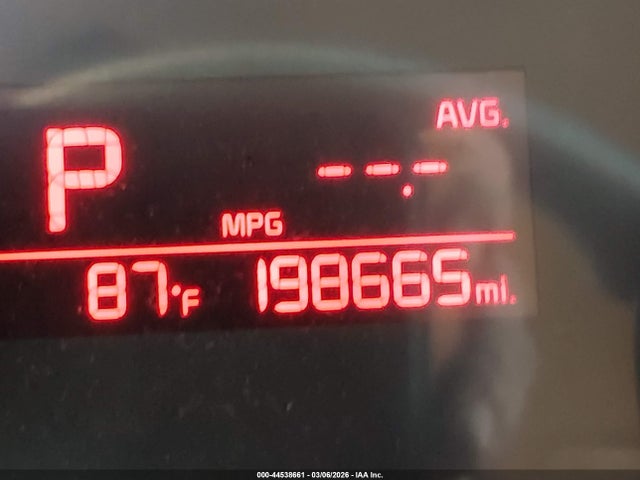 KIA SEDONA LX 2016 KNDMB5C14G6087275 Image 12