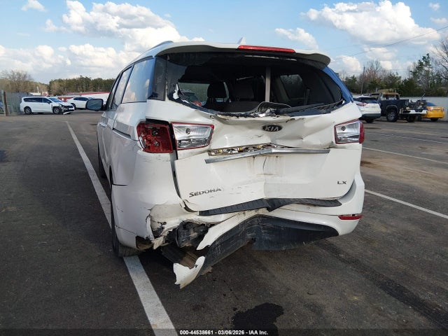 KIA SEDONA LX 2016 KNDMB5C14G6087275 Image 6