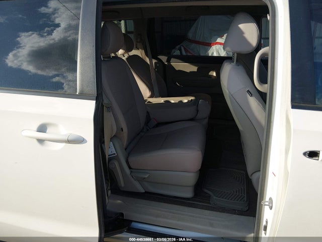KIA SEDONA LX 2016 KNDMB5C14G6087275 Image 8