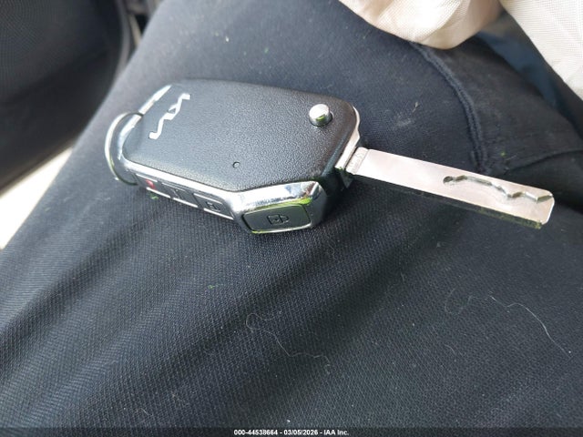 44538664 :رقم المزاد ، 3KPF24AD0NE424502 vin ، 2022 Kia Forte Lxs مزاد بيع