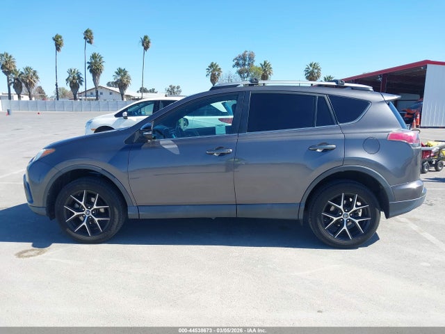 Toyota RAV4 SE 2018 2T3NFREV1JW438584 Image 14