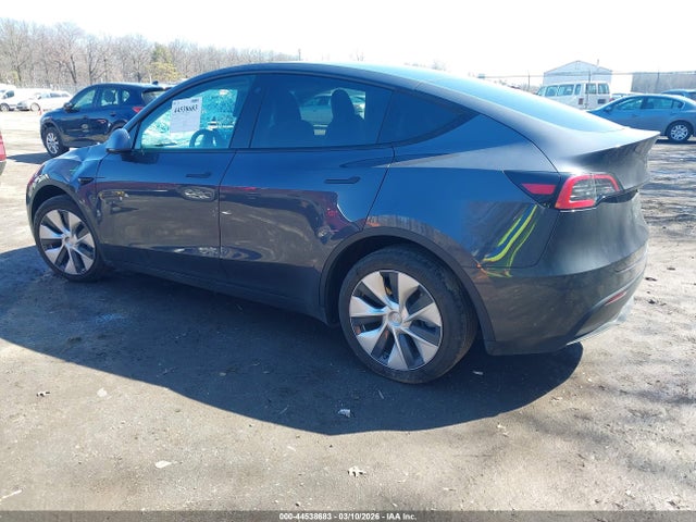 2022 TESLA MODEL Y 7SAYGDEEXNF327589 Photo 2
