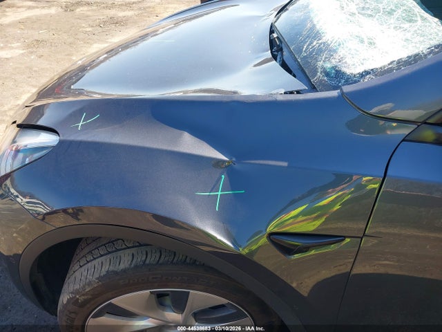2022 TESLA MODEL Y 7SAYGDEEXNF327589 Photo 5
