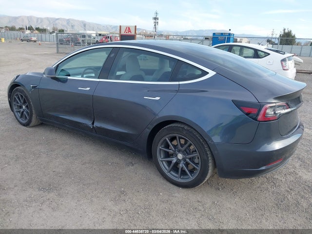 Продаж на аукціоні авто 2018 Tesla Model 3 Long Range/performance, vin: 5YJ3E1EB6JF096069, номер лоту: 44538720