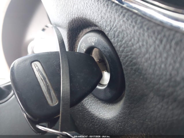 44538747 :رقم المزاد ، 1C3BC2FG3BN580158 vin ، 2011 Chrysler 200 Limited مزاد بيع