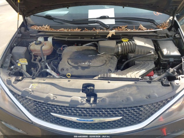 2018 Chrysler Pacifica Touring მანქანა იყიდება აუქციონზე, vin: 2C4RC1DG0JR130167, აუქციონის ნომერი: 44538800