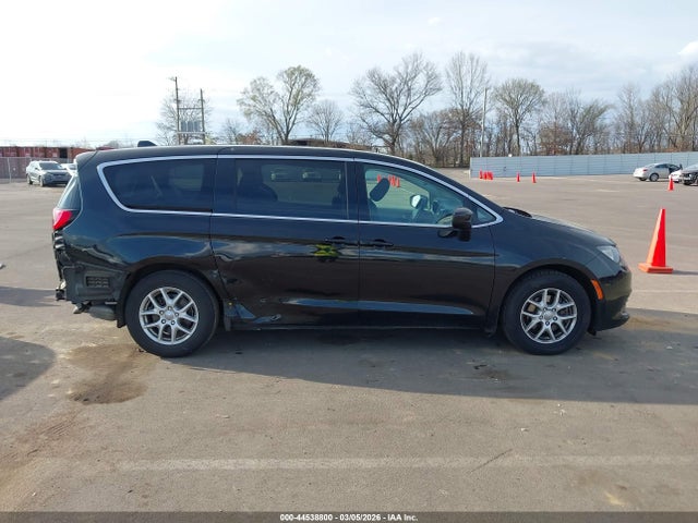 2018 Chrysler Pacifica Touring მანქანა იყიდება აუქციონზე, vin: 2C4RC1DG0JR130167, აუქციონის ნომერი: 44538800