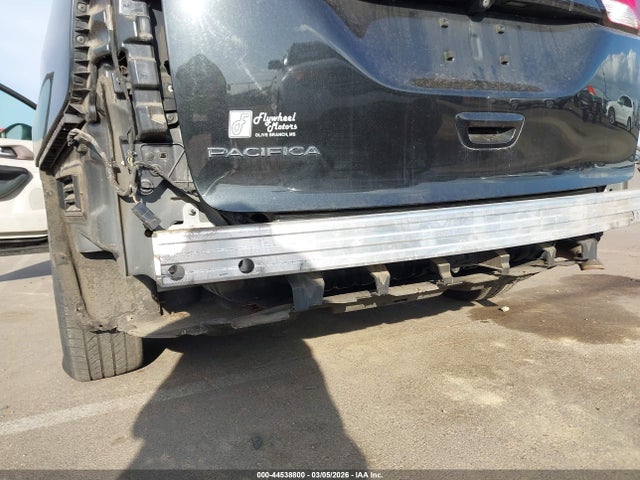 2018 Chrysler Pacifica Touring მანქანა იყიდება აუქციონზე, vin: 2C4RC1DG0JR130167, აუქციონის ნომერი: 44538800