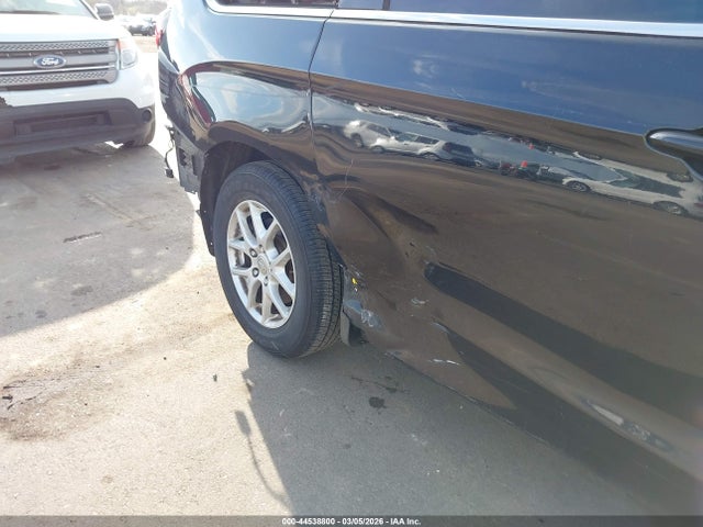 2018 Chrysler Pacifica Touring მანქანა იყიდება აუქციონზე, vin: 2C4RC1DG0JR130167, აუქციონის ნომერი: 44538800