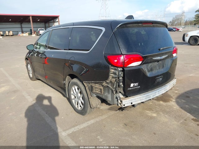 2018 Chrysler Pacifica Touring მანქანა იყიდება აუქციონზე, vin: 2C4RC1DG0JR130167, აუქციონის ნომერი: 44538800