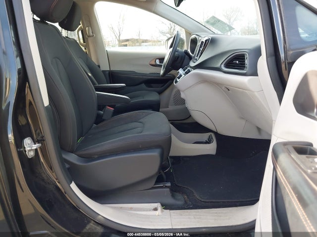 2018 Chrysler Pacifica Touring მანქანა იყიდება აუქციონზე, vin: 2C4RC1DG0JR130167, აუქციონის ნომერი: 44538800