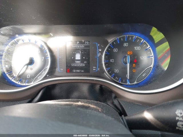 2018 Chrysler Pacifica Touring მანქანა იყიდება აუქციონზე, vin: 2C4RC1DG0JR130167, აუქციონის ნომერი: 44538800