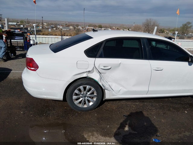 44538848 :رقم المزاد ، 1VWAT7A39EC118225 vin ، 2014 Volkswagen Passat 1.8t Wolfsburg Edition مزاد بيع