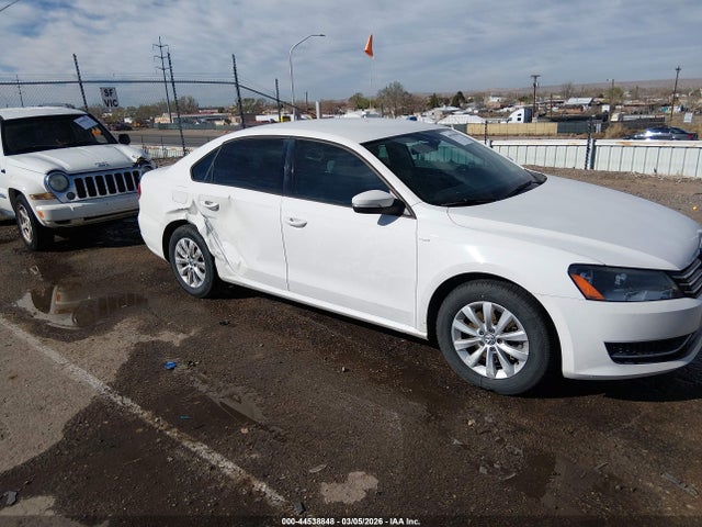 44538848 :رقم المزاد ، 1VWAT7A39EC118225 vin ، 2014 Volkswagen Passat 1.8t Wolfsburg Edition مزاد بيع